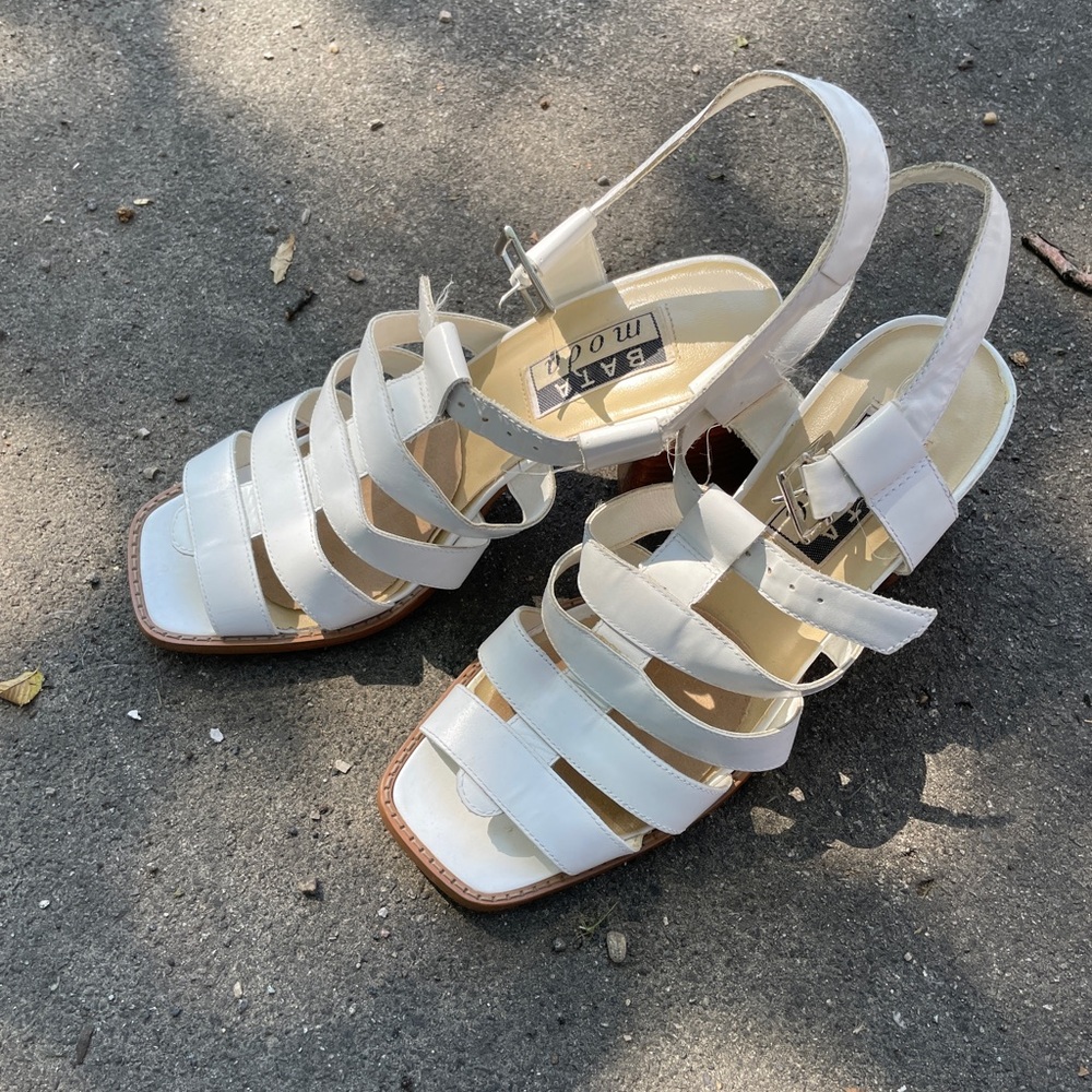 Vintage Bata Moda Leather Heeled Sandals